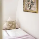 Apartment Maria Luisa *