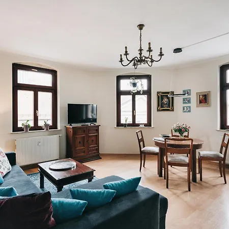 Maria Luisa Apartment *